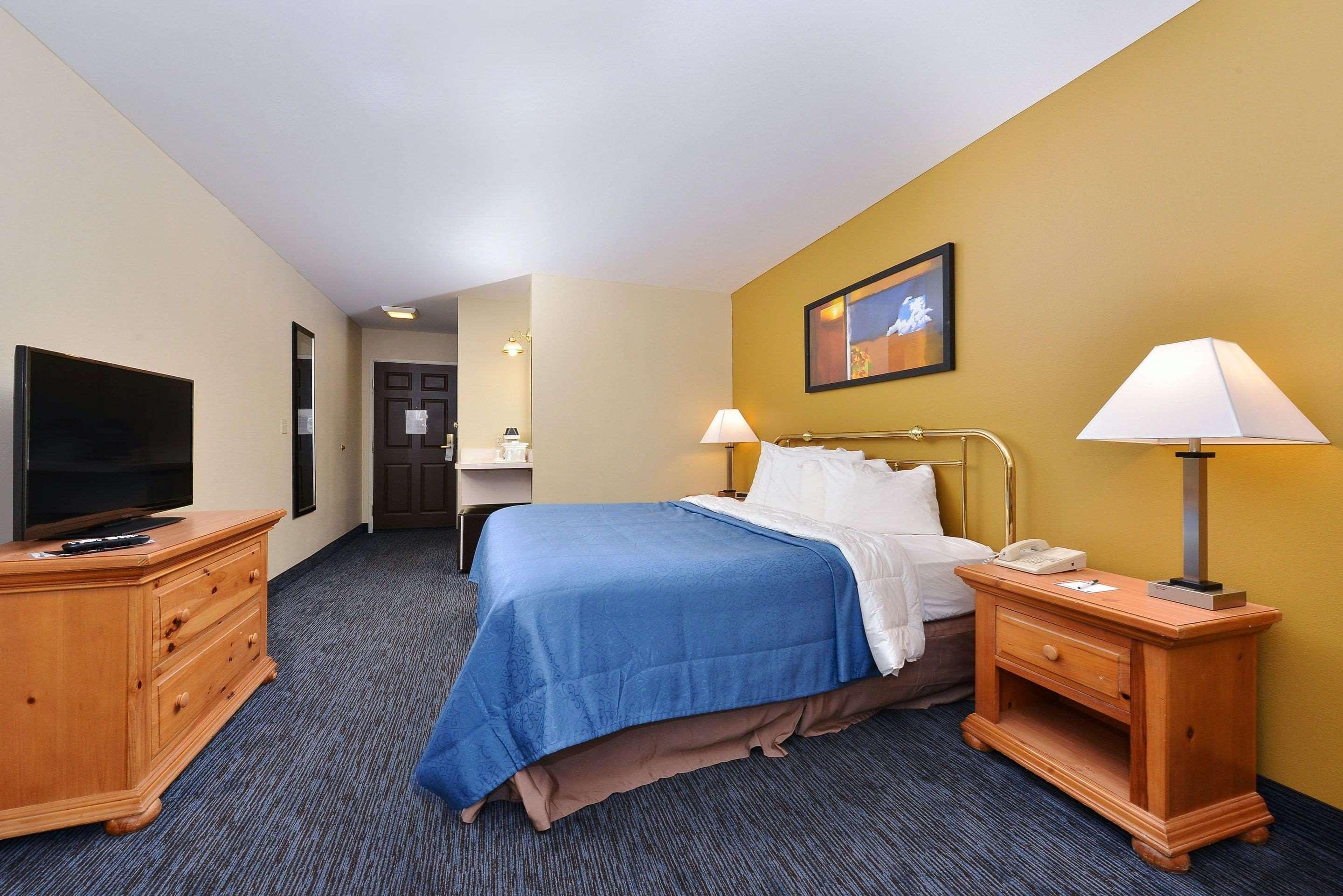 Quality Inn & Suites Shawano Buitenkant foto