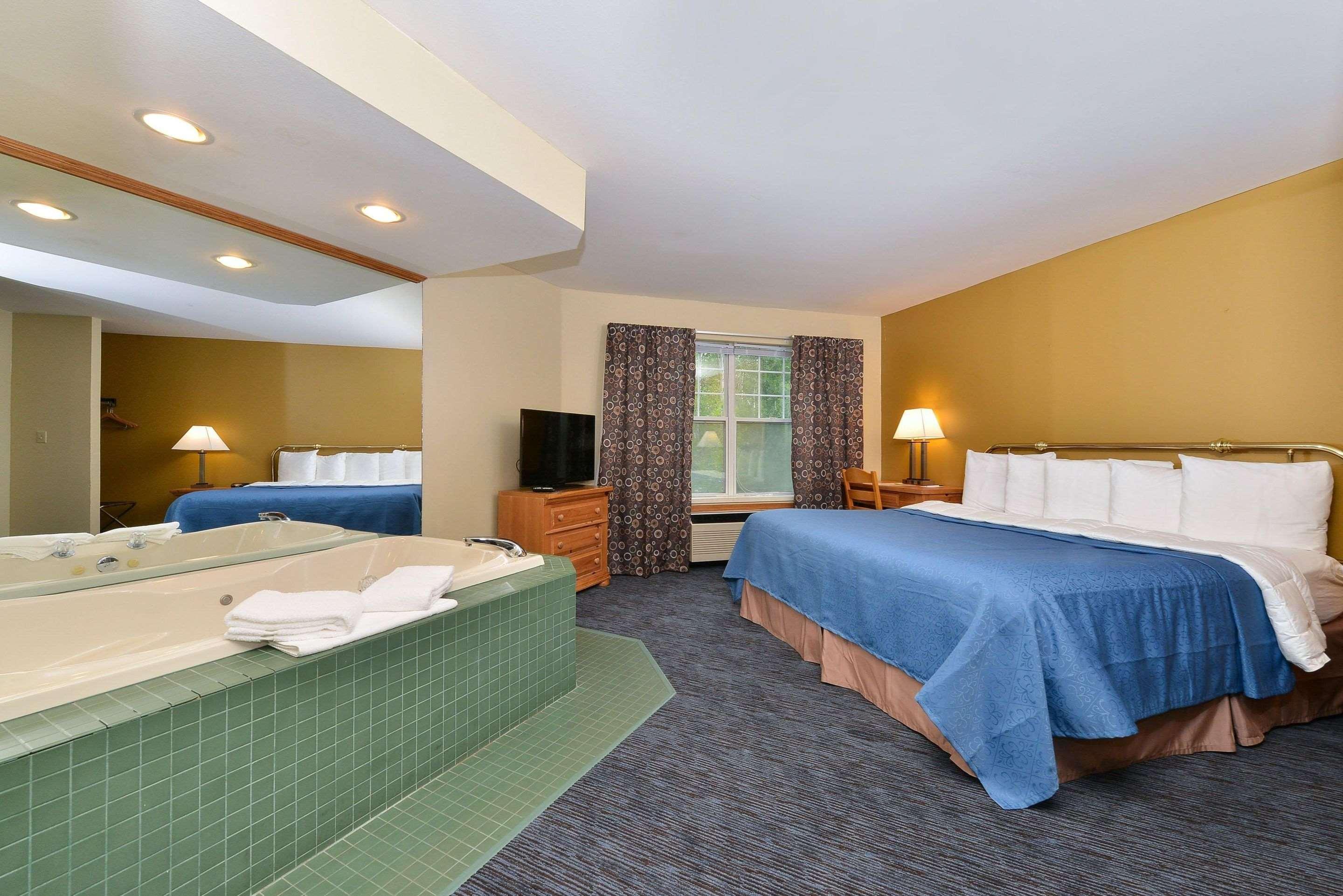 Quality Inn & Suites Shawano Buitenkant foto